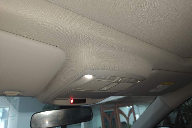 Used Renault Koleos 2018 2.0L Two-Wheel Drive Leading Edition Headliner