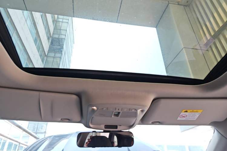 Used Renault Koleos 2018 2.0L Two-Wheel-Drive Luxury Edition Headliner