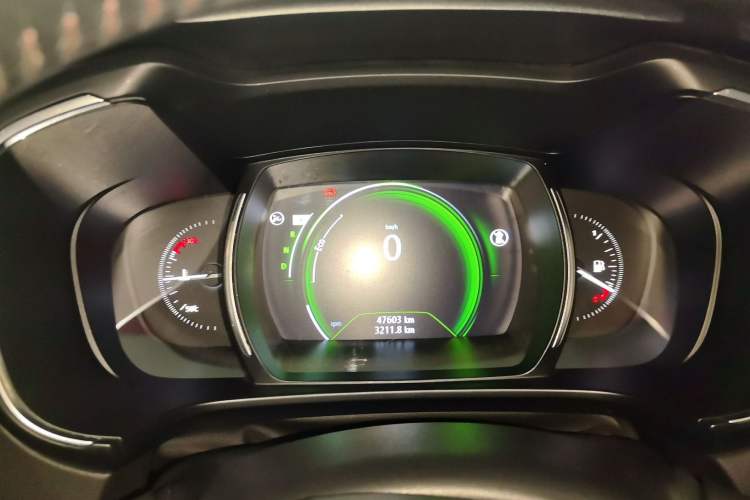 Used Renault Koleos 2018 2.0L Two-Wheel Drive 120th Anniversary Limited Edition Instrument Cluster