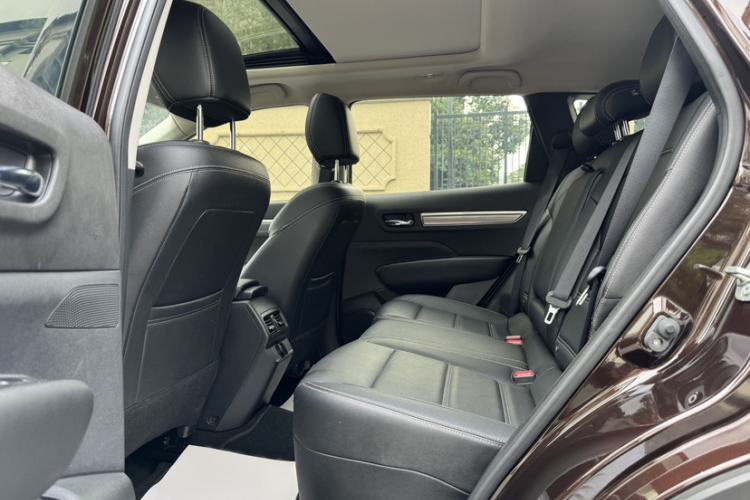 Used Renault Koleos 2018 2.0L Two-Wheel Drive Leading Edition Interior 1