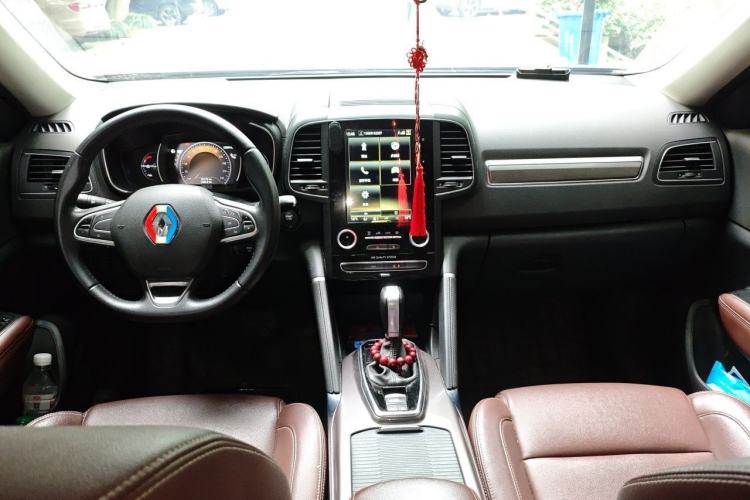 Used Renault Koleos 2018 2.5L Two-Wheel Drive Prestige Edition Interior 2