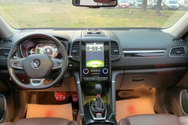 Used Renault Koleos 2018 2.5L Four-Wheel Drive Ultimate Edition Interior 4