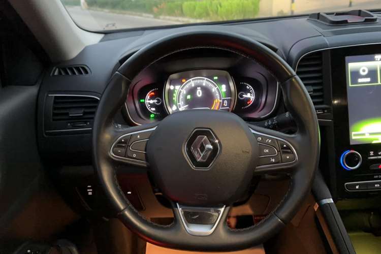 Used Renault Koleos 2018 2.5L Four-Wheel Drive Ultimate Edition Interior 5