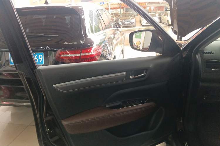 Used Renault Koleos 2018 2.5L Two-Wheel Drive Prestige Edition Left Front Door Interior