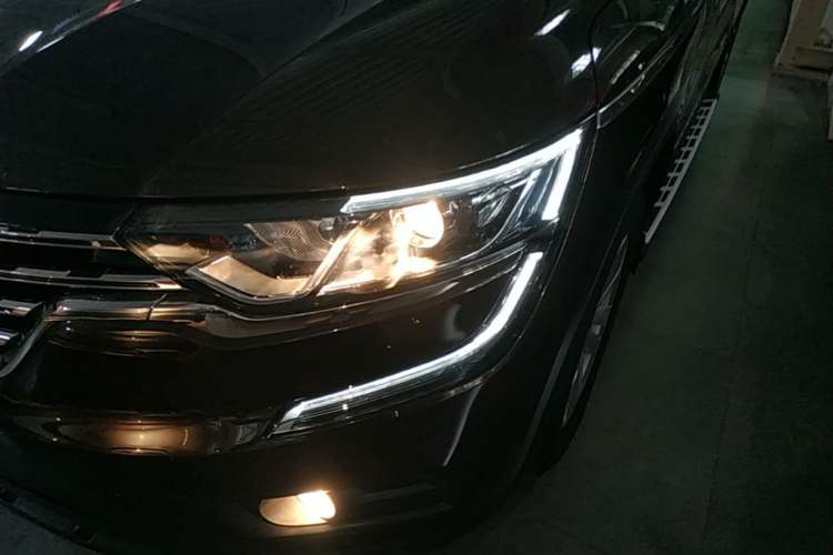 Used Renault Koleos 2018 2.0L Two-Wheel Drive Leading Edition Left Front Headlight