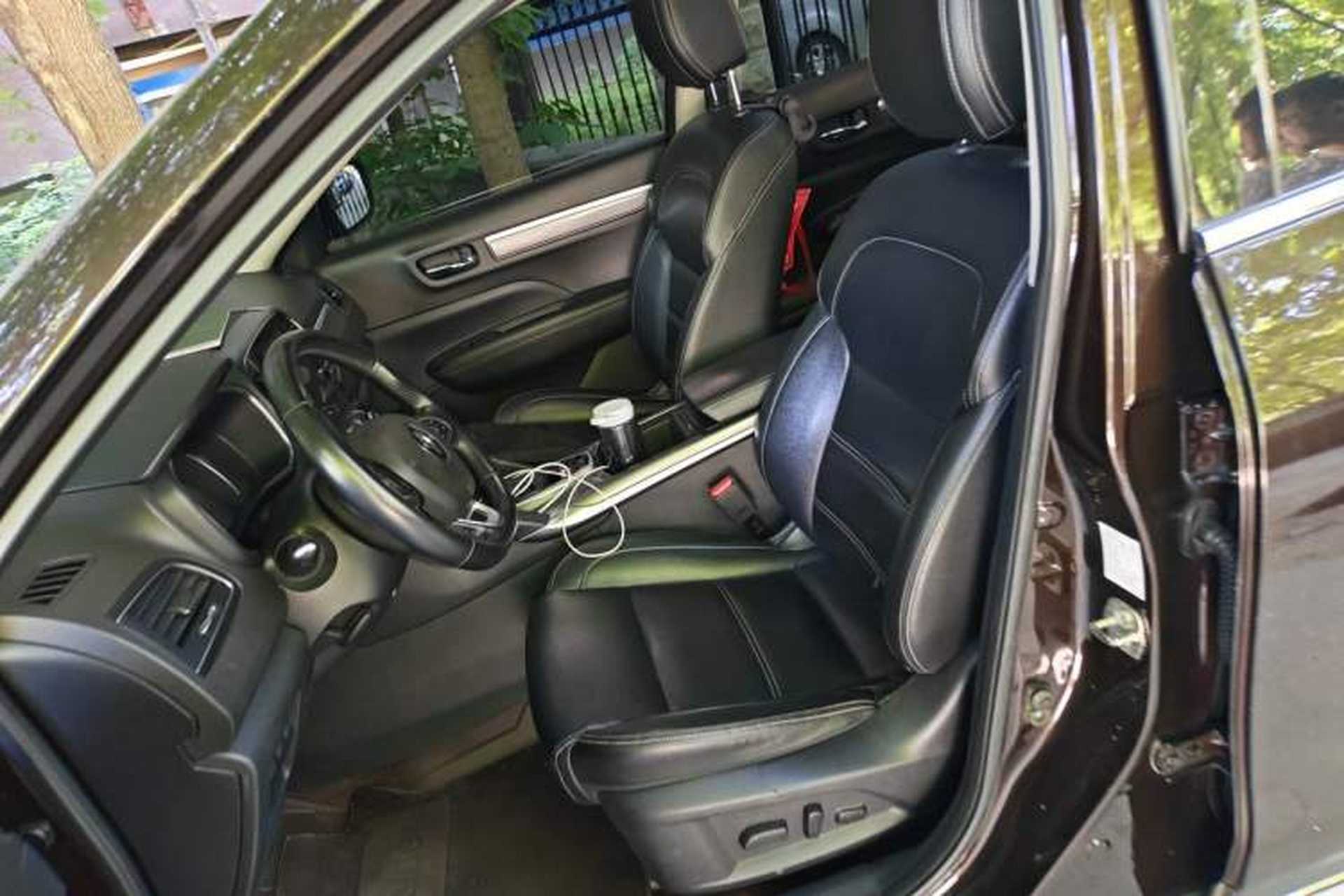 Used Renault Koleos 2018 2.0L Two-Wheel-Drive Luxury Edition Left Front Seat
