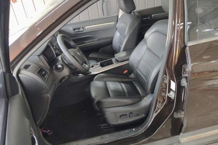 Used Renault Koleos 2018 2.0L Two-Wheel-Drive Luxury Edition Left Front Seat
