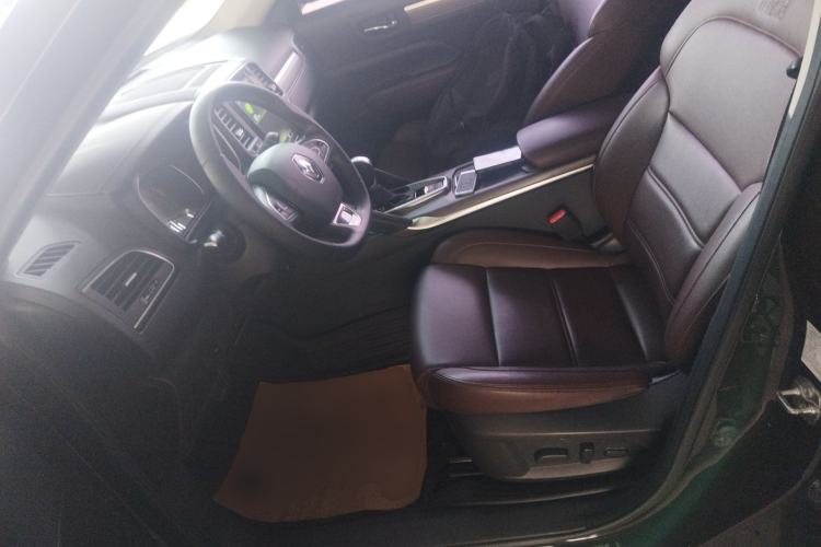 Used Renault Koleos 2018 2.0L Two-Wheel Drive 120th Anniversary Limited Edition Left Front Seat
