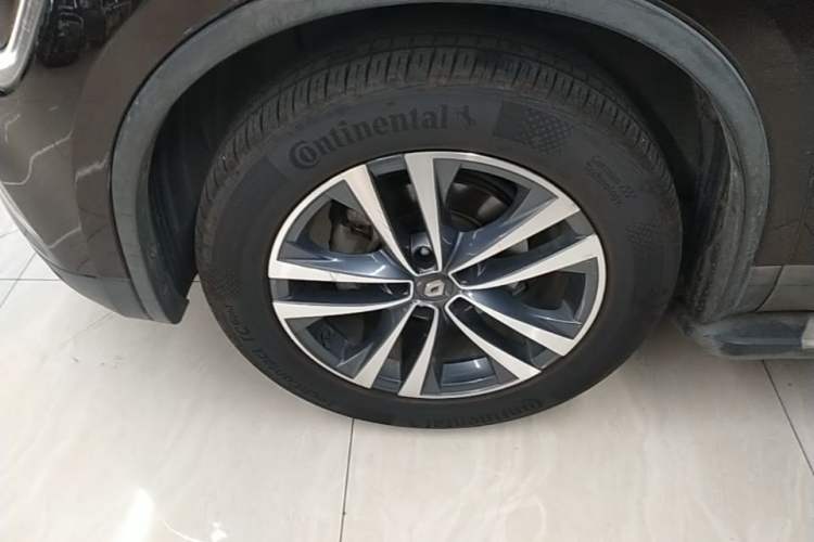 Used Renault Koleos 2018 2.5L Two-Wheel Drive 120th Anniversary Limited Edition Left Front Wheel Hub