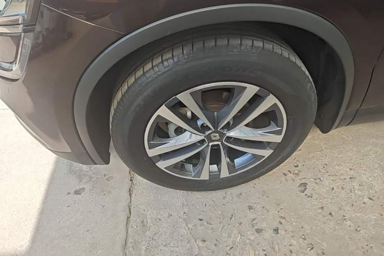 Used Renault Koleos 2018 2.0L Two-Wheel Drive 120th Anniversary Limited Edition Left Front Wheel Hub
