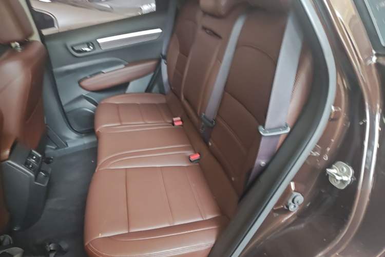 Used Renault Koleos 2018 2.0L Two-Wheel Drive 120th Anniversary Limited Edition Left Rear Seat
