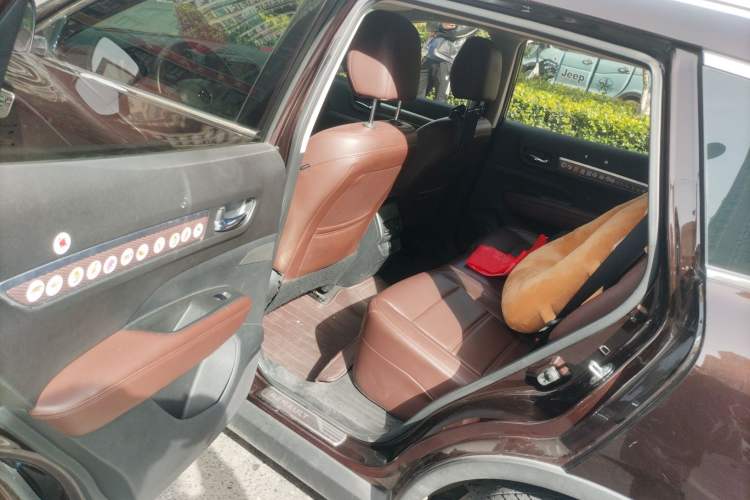 Used Renault Koleos 2018 2.5L Two-Wheel Drive 120th Anniversary Limited Edition Left Rear Seat