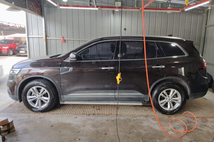 Used Renault Koleos 2018 2.0L Two-Wheel-Drive Luxury Edition Left Side