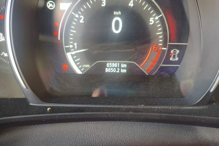 Used Renault Koleos 2018 2.5L Two-Wheel Drive Prestige Edition Odometer Close Up