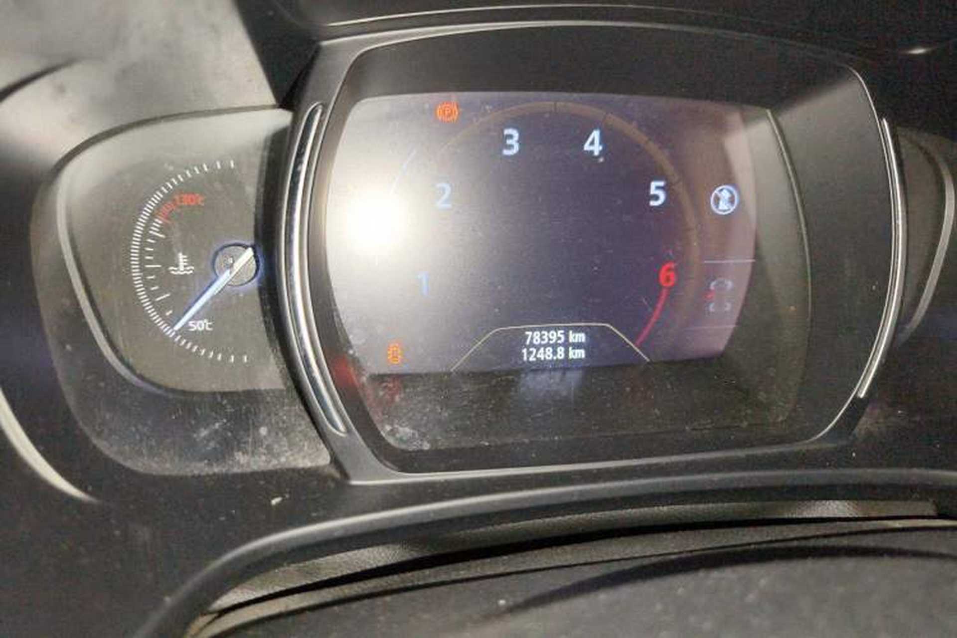 Used Renault Koleos 2018 2.0L Two-Wheel Drive 120th Anniversary Limited Edition Odometer Close Up