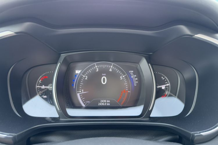 Used Renault Koleos 2018 2.0L Two-Wheel Drive Leading Edition Odometer Close Up