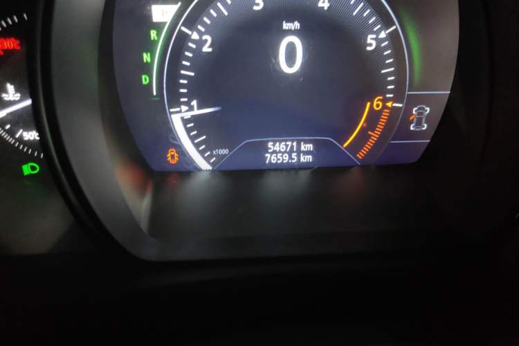Used Renault Koleos 2018 2.0L Two-Wheel Drive 120th Anniversary Limited Edition Odometer Close Up