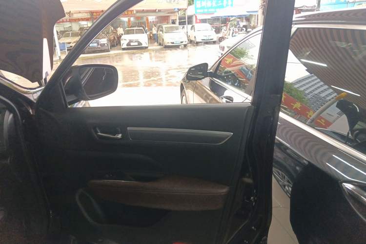 Used Renault Koleos 2018 2.5L Two-Wheel Drive Prestige Edition Right Front Door Interior