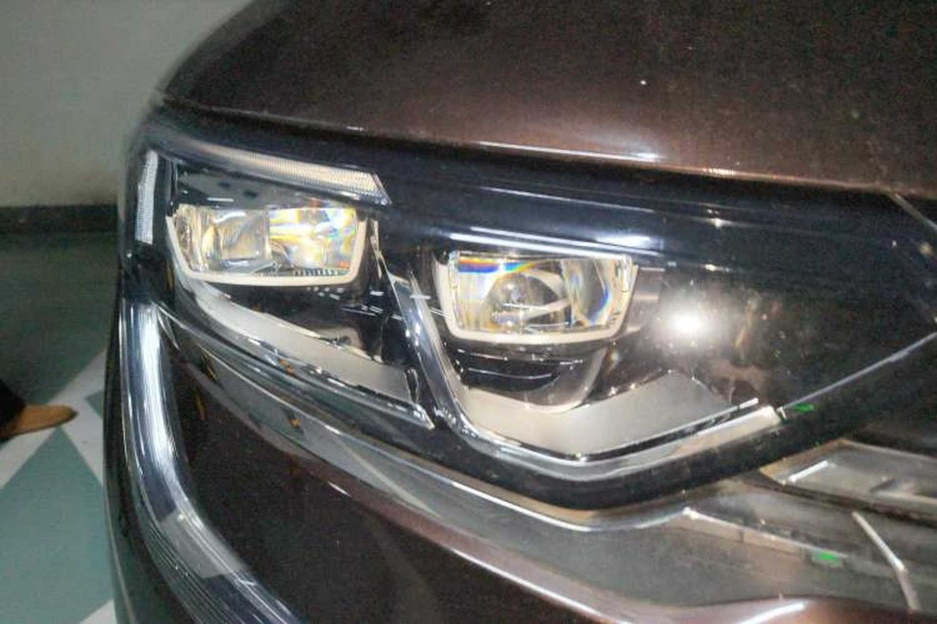 Used Renault Koleos 2018 2.0L Two-Wheel Drive 120th Anniversary Limited Edition Right Front Headlight