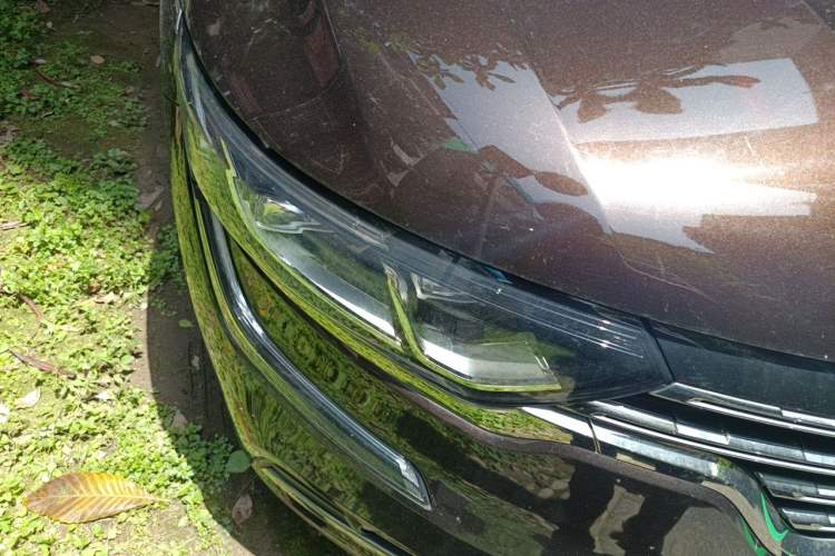 Used Renault Koleos 2018 2.0L Two-Wheel Drive 120th Anniversary Limited Edition Right Front Headlight