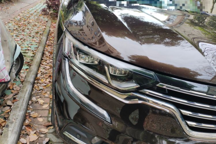 Used Renault Koleos 2018 2.0L Two-Wheel Drive 120th Anniversary Limited Edition Right Front Headlight