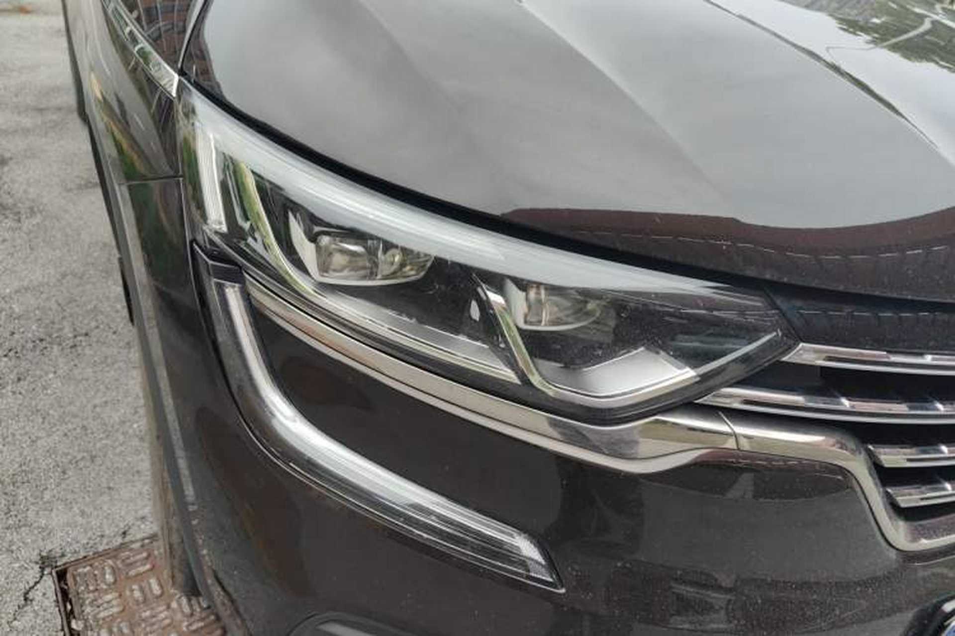 Used Renault Koleos 2018 2.0L Two-Wheel Drive 120th Anniversary Limited Edition Right Front Headlight