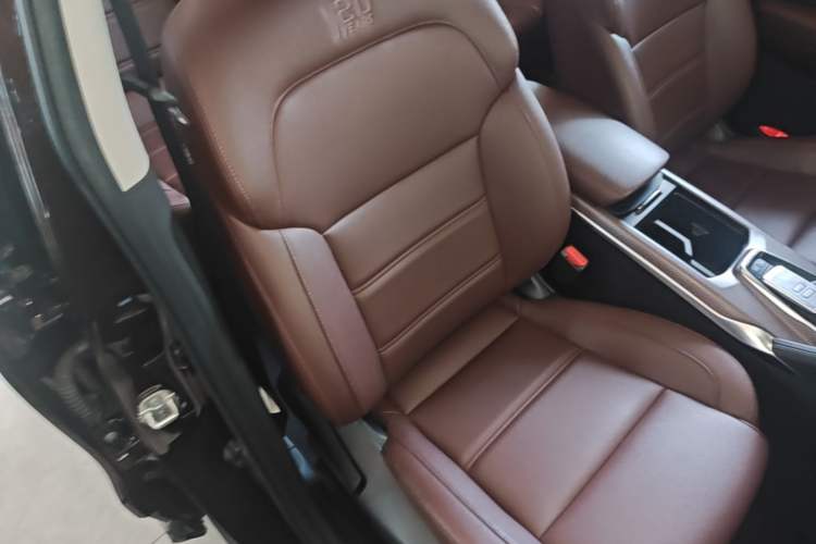 Used Renault Koleos 2018 2.0L Two-Wheel Drive 120th Anniversary Limited Edition Right Front Seat