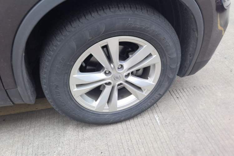 Used Renault Koleos 2018 2.0L Two-Wheel Drive Leading Edition Right Front Wheel Hub