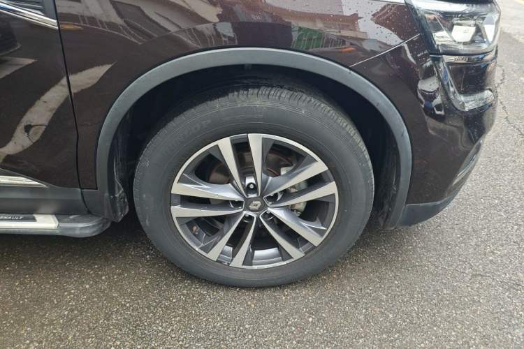 Used Renault Koleos 2018 2.0L Two-Wheel Drive 120th Anniversary Limited Edition Right Front Wheel Hub
