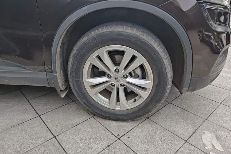 Used Renault Koleos 2018 2.0L Two-Wheel Drive Comfort Edition Right Front Wheel Hub