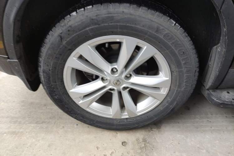 Used Renault Koleos 2018 2.0L Two-Wheel Drive Leading Edition Right Rear Wheel Hub