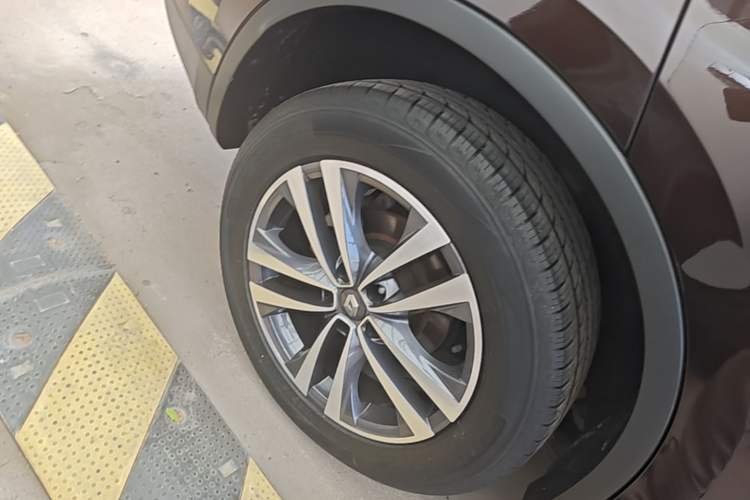 Used Renault Koleos 2018 2.0L Two-Wheel Drive 120th Anniversary Limited Edition Right Rear Wheel Hub