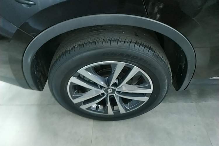 Used Renault Koleos 2018 2.0L Two-Wheel Drive 120th Anniversary Limited Edition Right Rear Wheel Hub