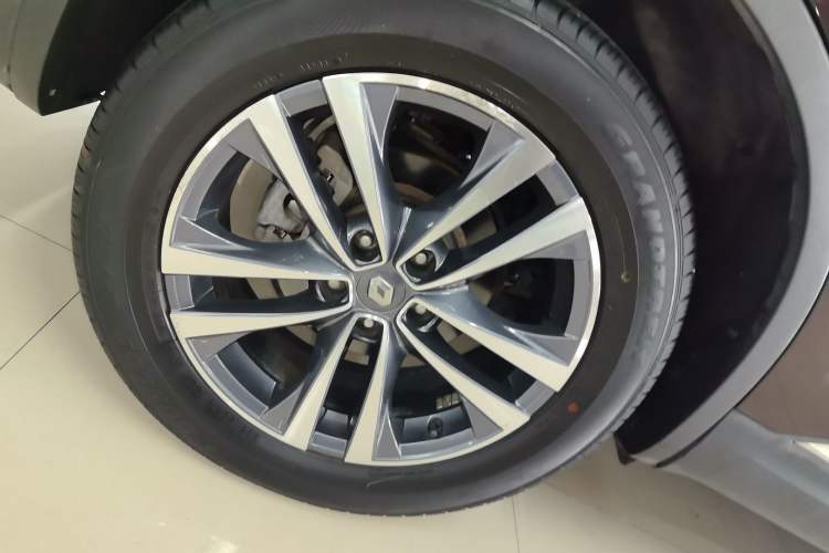 Used Renault Koleos 2018 2.0L Two-Wheel Drive 120th Anniversary Limited Edition Right Rear Wheel Hub
