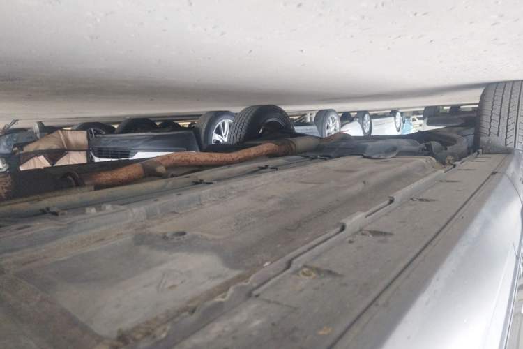 Used Renault Koleos 2018 2.0L Two-Wheel Drive 120th Anniversary Limited Edition Right Side Sill