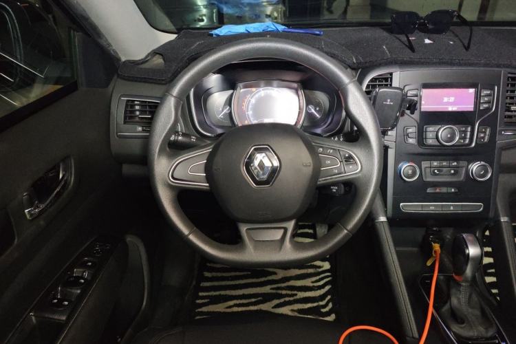 Used Renault Koleos 2018 2.0L Two-Wheel Drive Comfort Edition Steering Wheel