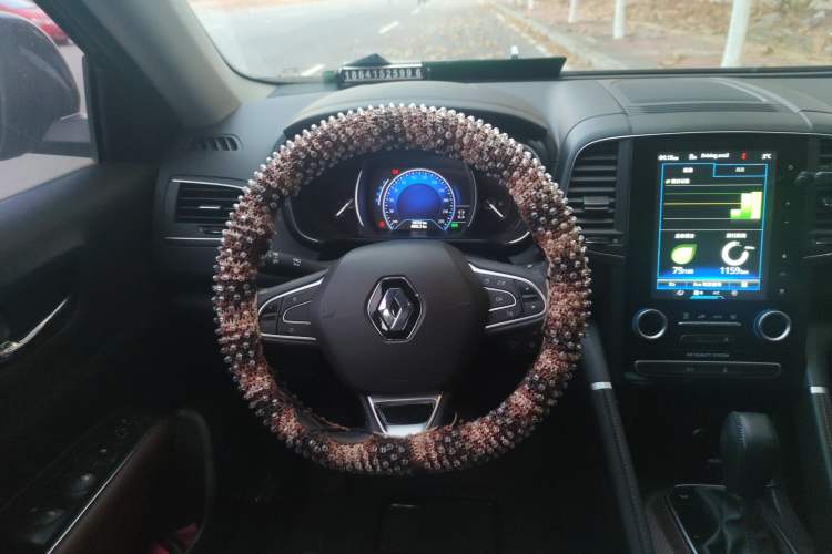 Used Renault Koleos 2018 2.0L Two-Wheel-Drive Luxury Edition Steering Wheel