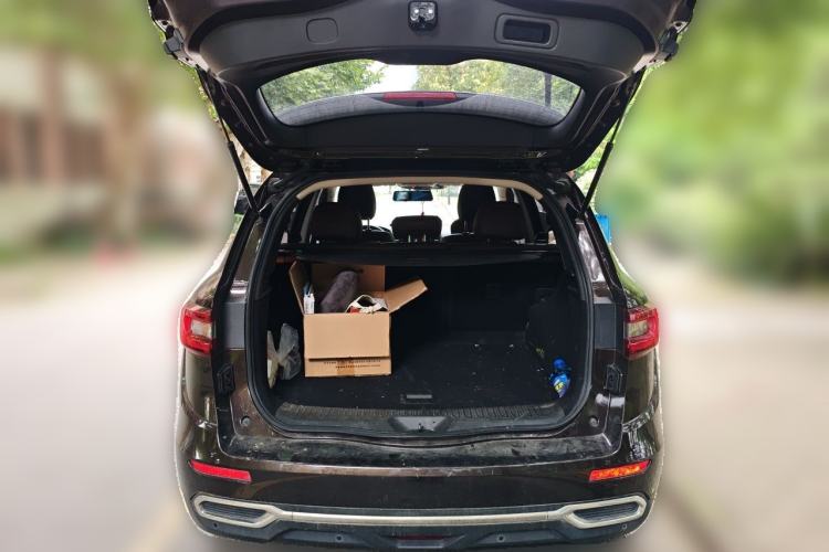 Used Renault Koleos 2018 2.5L Two-Wheel Drive Prestige Edition Trunk
