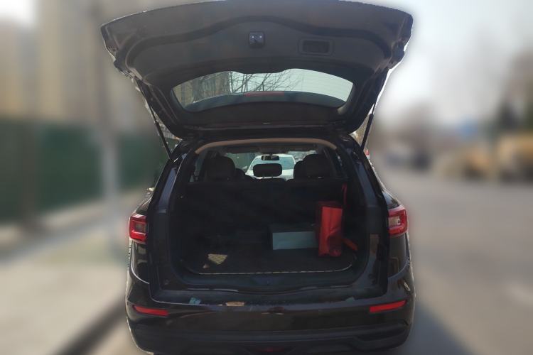 Used Renault Koleos 2018 2.0L Two-Wheel Drive Comfort Edition Trunk