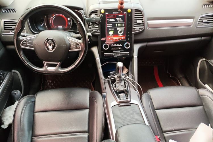 Used Renault Koleos 2018 2.0L Two-Wheel-Drive Luxury Edition Center Console