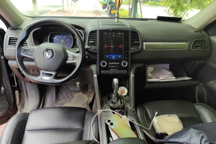 Used Renault Koleos 2018 2.5L Two-Wheel Drive Prestige Edition Center Console