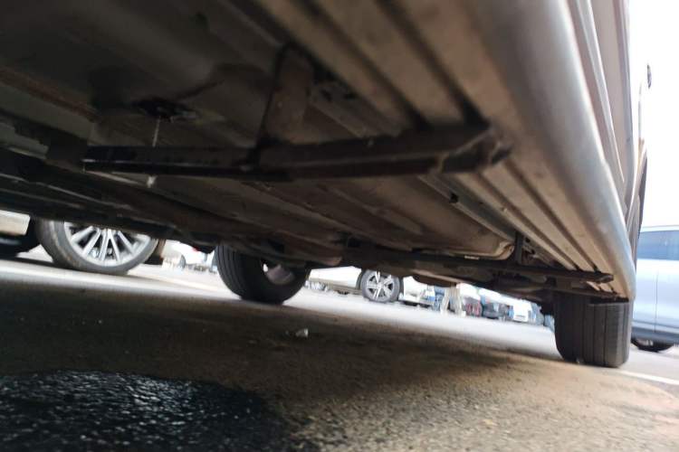 Used Renault Koleos 2018 2.0L Two-Wheel-Drive Luxury Edition Chassis Front Left