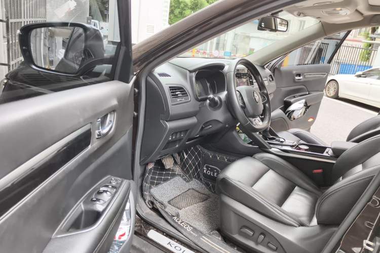 Used Renault Koleos 2018 2.5L Four-Wheel Drive Ultimate Edition Driver Seat