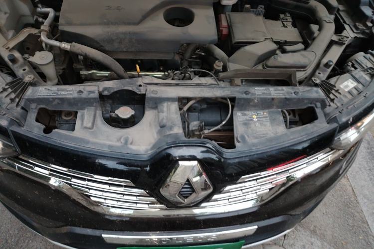 Used Renault Koleos 2018 2.0L Two-Wheel Drive Leading Edition Engine Bay