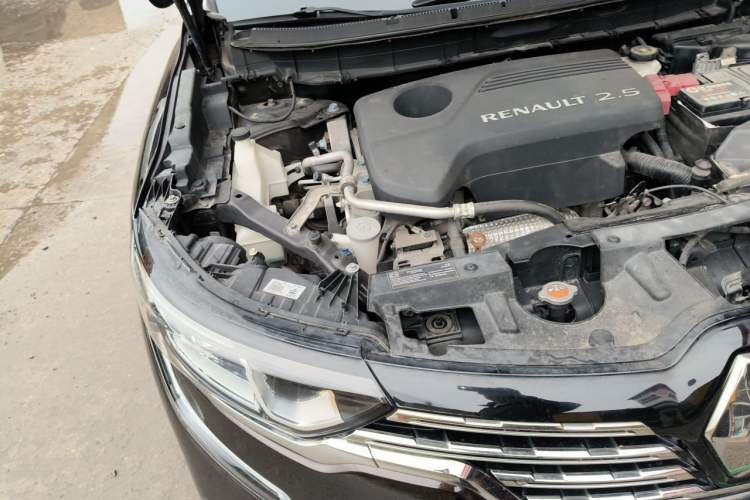 Used Renault Koleos 2018 2.5L Two-Wheel Drive Prestige Edition Engine Bay Right