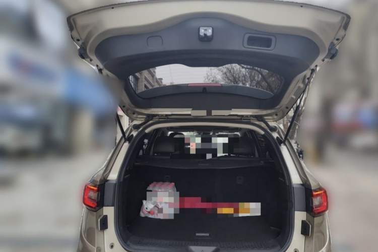 Used Renault Koleos 2018 2.0L Two-Wheel-Drive Luxury Edition Exterior 5