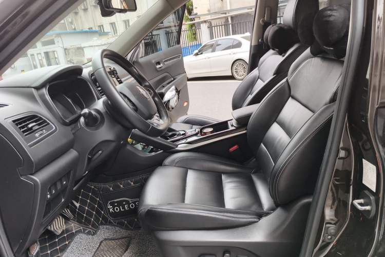 Used Renault Koleos 2018 2.5L Four-Wheel Drive Ultimate Edition Left Front Seat