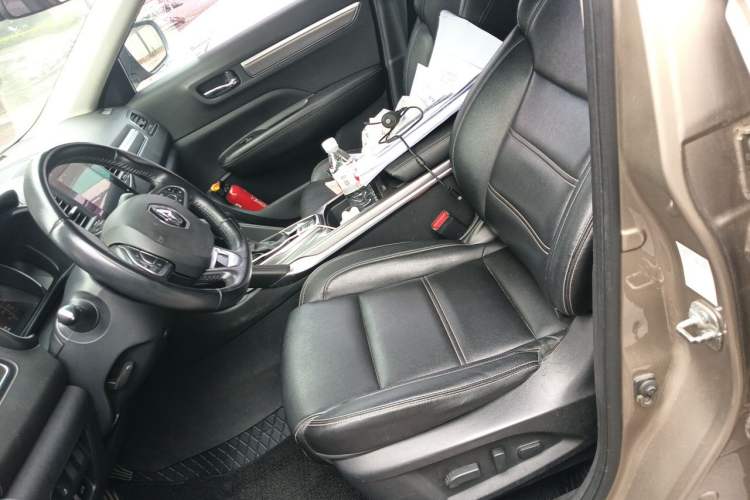 Used Renault Koleos 2018 2.5L Four-Wheel Drive Prestige Edition Left Front Seat