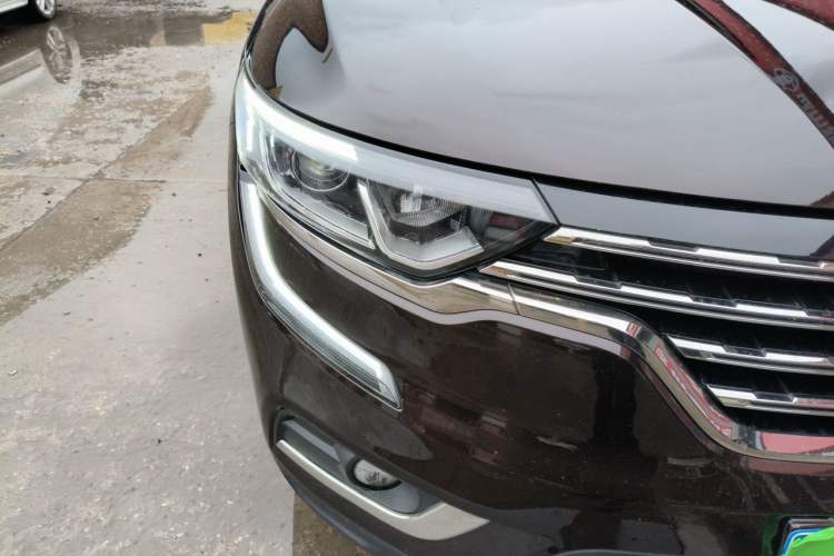 Used Renault Koleos 2018 2.5L Two-Wheel Drive Prestige Edition Right Front Headlight