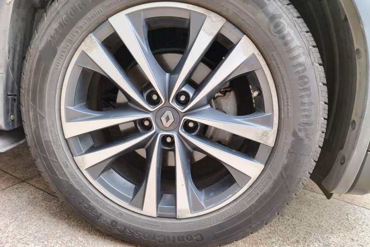 Used Renault Koleos 2018 2.5L Four-Wheel Drive Ultimate Edition Right Front Wheel Hub